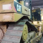 Caterpillar D6T right side