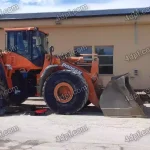 tanque y sistema de urea AdBlue en motor Scania