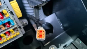 puerto diagnostico motor yanmar maquinaria